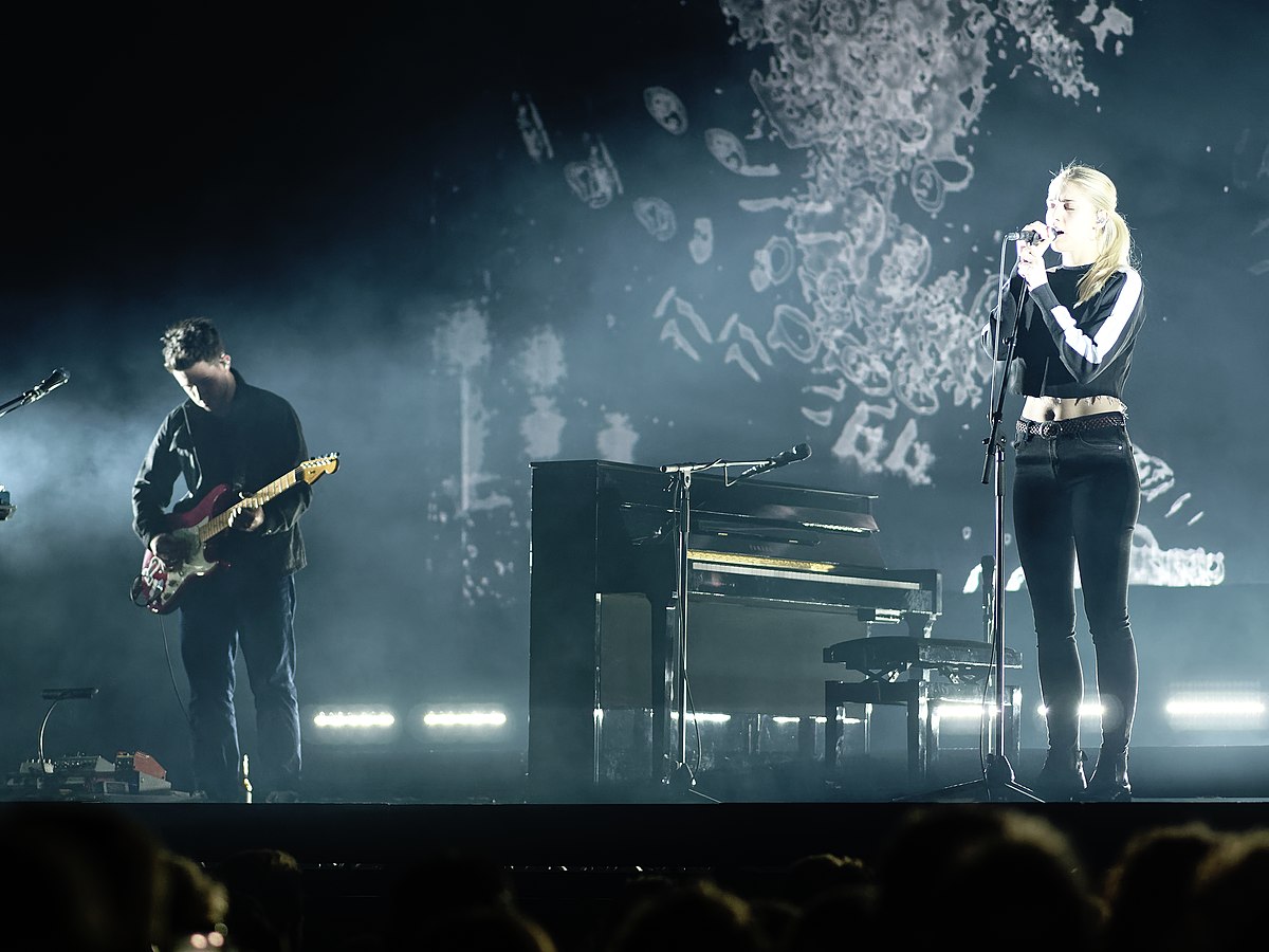 LONDON GRAMMAR for Big Picture