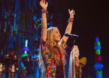 “Here’s My Heart”  Lauren Daigle